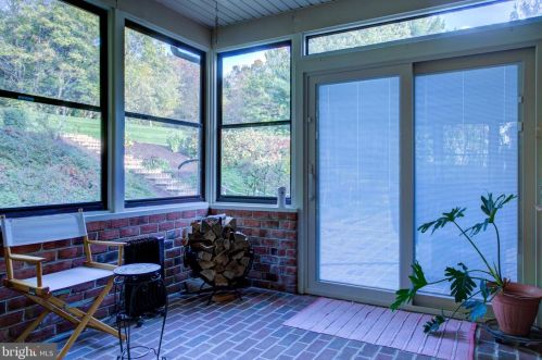 150 Bentley Ln, Lancaster PA  17603-6223 exterior