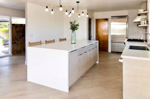 2166 Warmlands Ave, Vista CA  92084-3338 exterior