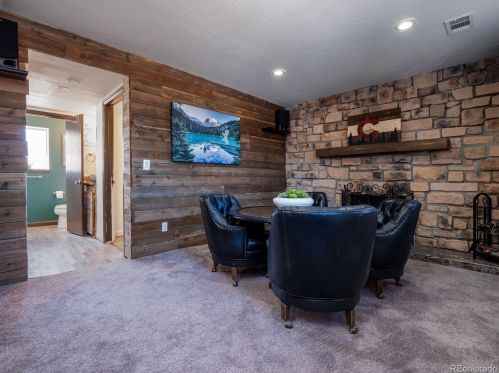 16316 Alabama Dr, Aurora CO 80017-4158 exterior