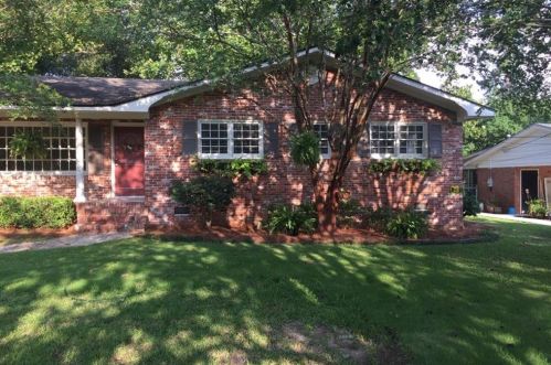 2709 Berkley Dr, Valdosta, GA 31602-1648