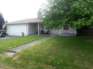 707 11th Ave, Milton, WA 98354-9510