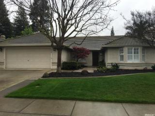 950 Tornell Dr, Ripon, CA 95366-2915