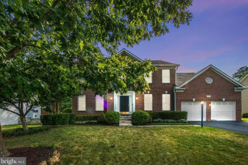 9221 Big Springs Loop, Bristow, VA 20136-2112