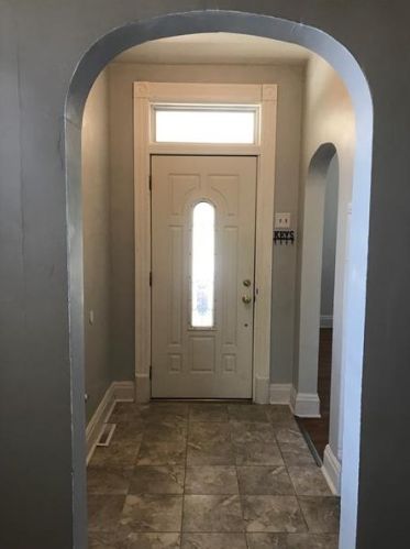 285 Jefferson St, Rochester, PA 15074-2152
