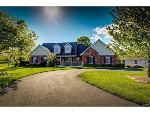 6760 Country Estates Dr, Columbia, IL 62236-2932