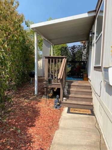 40 Shady Oaks Dr, Folsom, CA 95630-1748