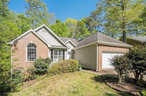 425 Streamview Ln, Stockbridge GA  30281-6030 exterior