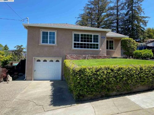 5030 Ray Ave, Hayward, CA 94546-2510