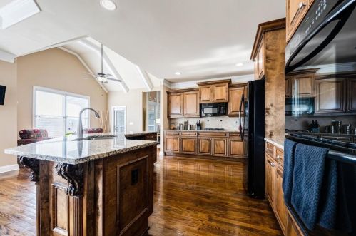 605 Herron Trce, Atlanta GA  30349-1598 exterior