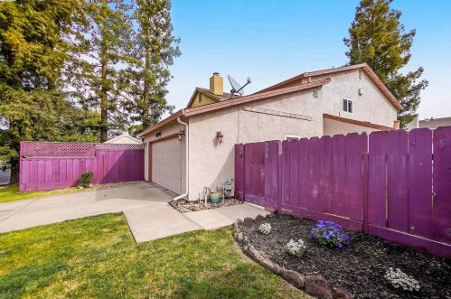 338 Cherry Ln, Manteca, CA 95337-4371