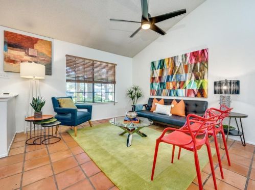 910 Calico Dr, Austin TX  78748-6492 exterior