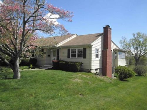 21 Haigh Ave, Niantic CT  06357-3130 exterior