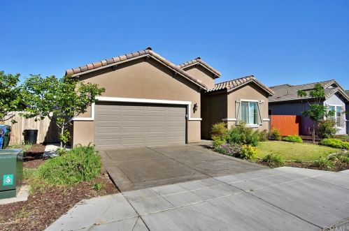 289 Wolftrap St, Madera, CA 93637-5995