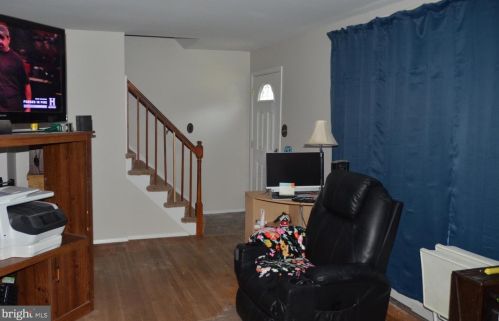 14006 Roanoke St, Woodbridge, VA 22191-2419