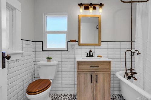 729 Cornell Ave, Englewood CO  80113-1666 exterior