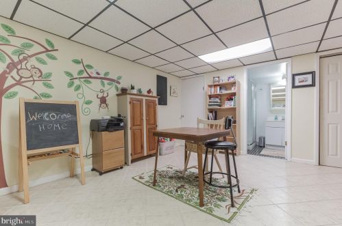 419 12 St, Philadelphia PA 19123-3733 exterior