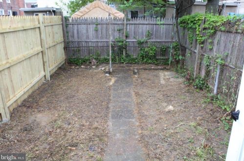 2035 Haworth St, Philadelphia PA 19124-2210 exterior