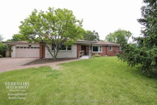 1431 Huntington Dr, Glenview, IL 60025-2274