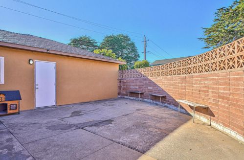 1024 Highland St, Seaside CA 93955-6103 exterior