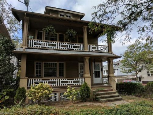 1628 Larchmont Ave, Cleveland OH  44107-0208 exterior