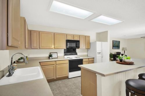 1423 Bradbury Ln, Austin TX  78753-7303 exterior