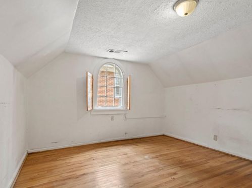 1544 Emory Rd, Atlanta GA  30306-2409 exterior