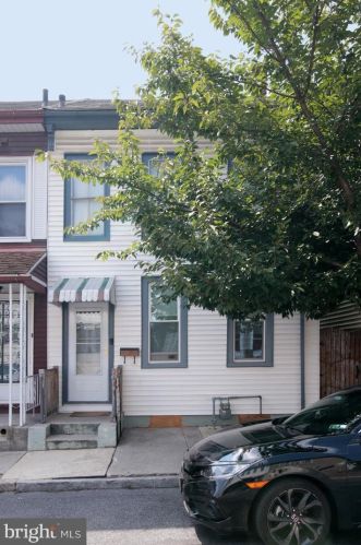 247 5th St, Lebanon, PA 17042-6113