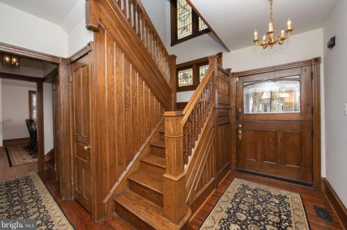 225 Euclid Ave, Haddonfield NJ 08033-2552 exterior