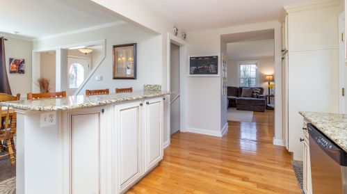 454 Margate Ter, Bannockburn IL  60015-3359 exterior