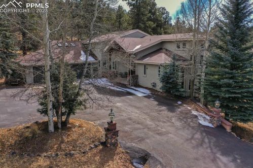 725 Sun Valley Dr, Woodland Park CO 80863-9089 exterior