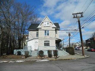 100 Park St, Meriden, CT 06450-4233