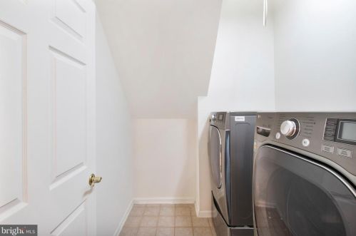 15302 Sweetridge Rd, Silver Spring MD 20905-3804 exterior