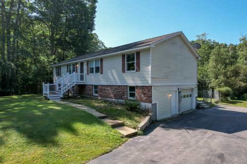 9 Gardner Cir, Londonderry, NH 03053-3382
