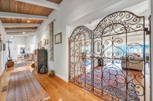 12181 Winton Way, Los Altos, CA 94024-6431