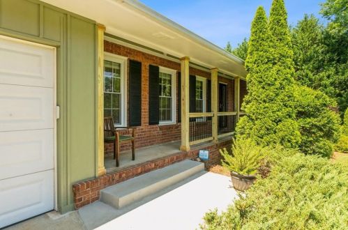 600 Coventry Dr, Marietta, GA 30066-2522