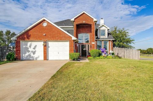 1145 Finch Cir, Midlothian, TX 76065-6786