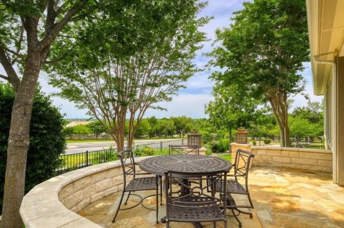 423 Fort Griffin Trl, Georgetown, TX 78633-5360