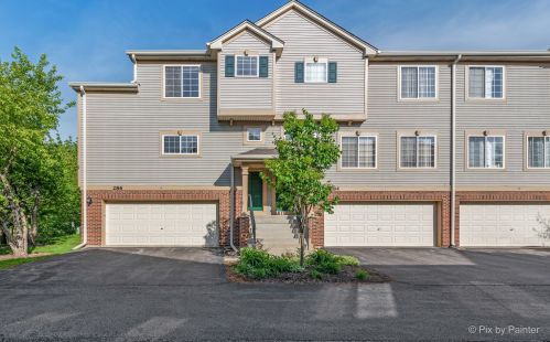 286 Monarch Dr, Streamwood, IL 60107-3381