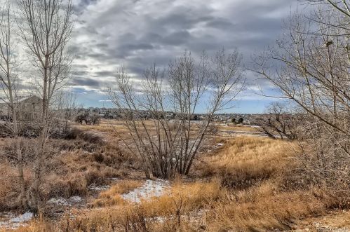 22580 Ontario Dr, Aurora CO 80016-2726 exterior