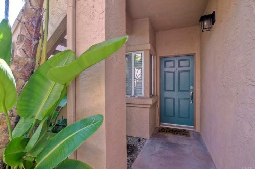 3541 Cameo Dr, Oceanside, CA 92056-6358