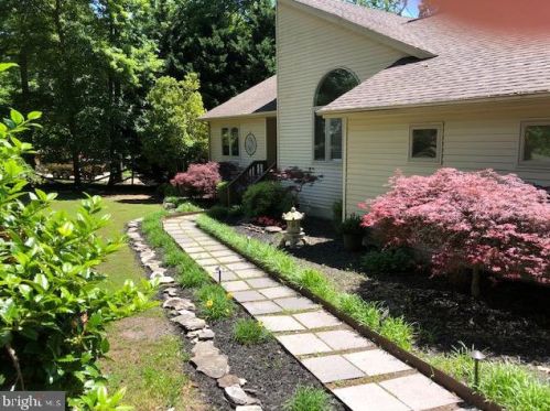 656 Mitchell Point Rd, Mineral, VA 23117-4746