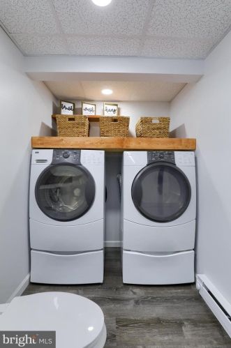 139 Montrose Ave, Lancaster PA  17603-6617 exterior