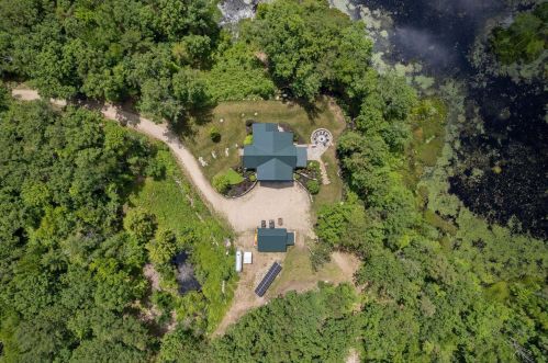 38 Marsh Rd, Barrington, NH 03825-4901