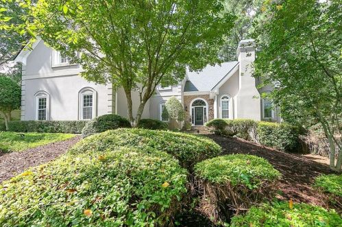 1209 Lexham Dr, Marietta, GA 30068-5504
