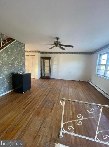 11004 Keswick Rd, Philadelphia, PA 19154-4137
