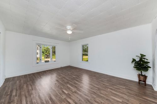 410 Grant Ave, Joliet, IL 60433-1974