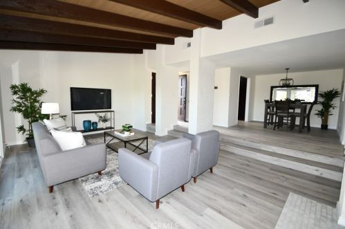35 Sycamore Ln, Palos Verdes Estates, CA 90274-3421