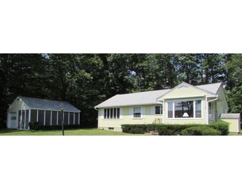 4 Orcutt Dr, Hampstead, NH 03841-5114