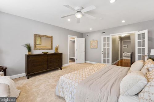 2450 4 St, Philadelphia PA 19148-4713 exterior