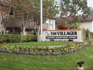 2421 Ball Rd, Anaheim CA  92804-5210 exterior